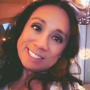 Meet your Posher, Crystal